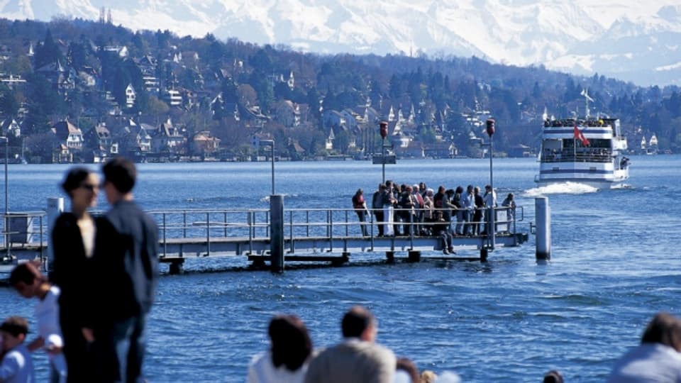 In Zürich kann man «über e See ine gah».