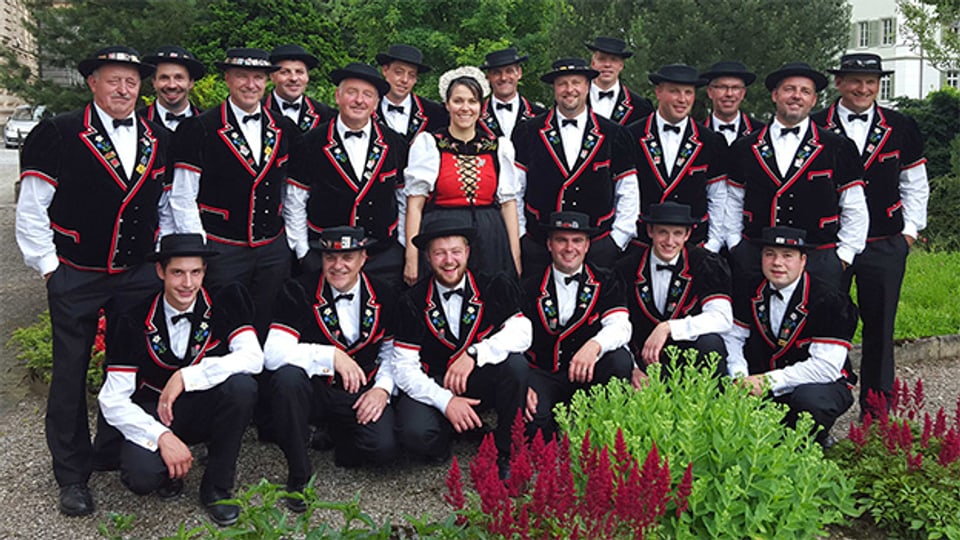 Der Jodlerklub Alpeglöggli Hasle am 2015 am Jodlerfest Sarnen.
