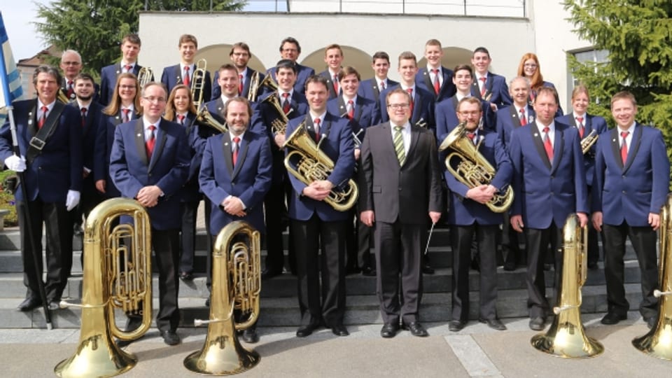 Die Brass Band Neuenkirch besteht aus 35 Musikantinnen und Musikanten aller Altersklassen.