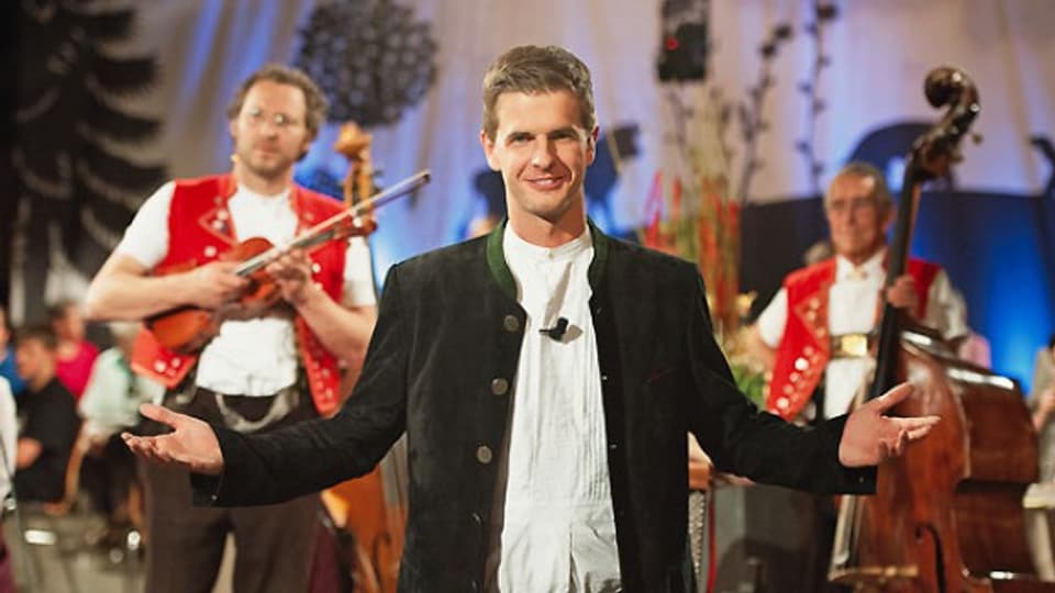 Nicola Senn gewann den Folklorenachwuchs-Wettbewerb 2001. Heute moderiert der talentierte Volksmusiker die Sendung «Potzmusig» am Schweizer Fernsehen.