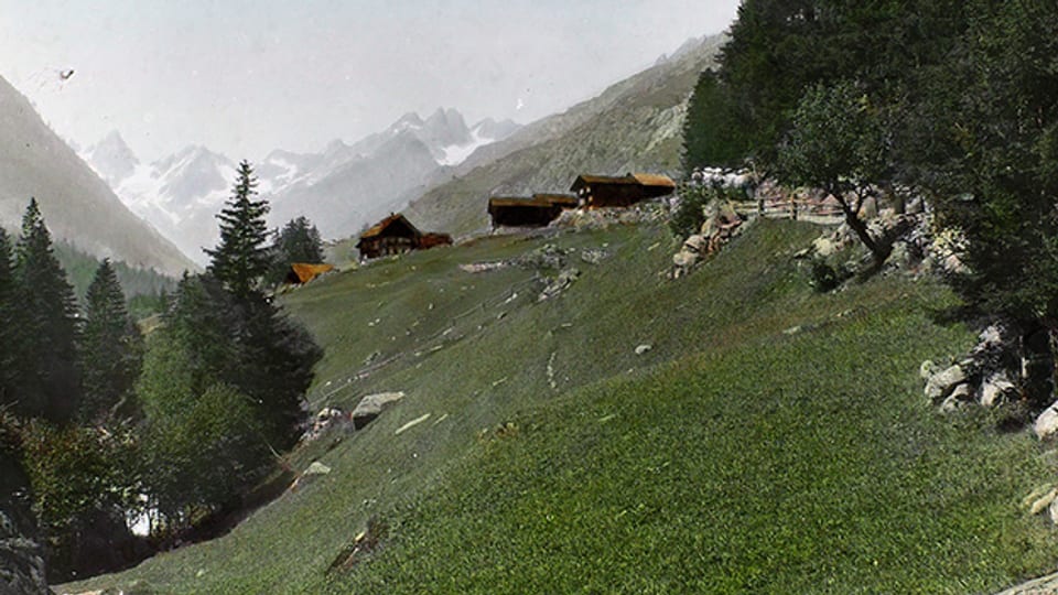 Im hinteren Meiental wurden die Alphütten vor Winterbeginn teilweise zurückgebaut, damit sie nicht durch Schnee oder Lawinen Schaden nehmen.