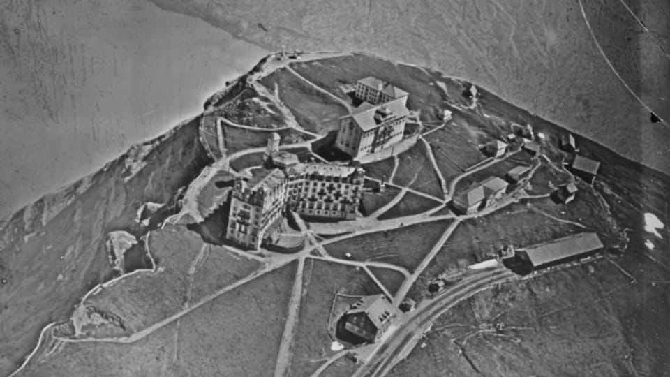Rigi Kulm, historisches Luftbild von 1919, aufgenommen aus 50 Metern Höhe von Walter Mittelholzer.