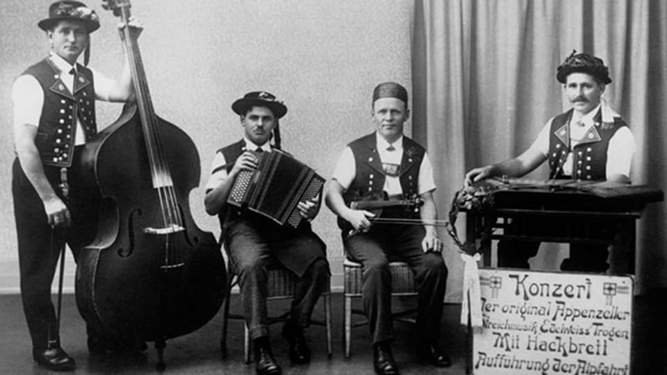 Appenzeller Streichmusik Edelweiss Trogen in einer Aufnahme von 1927 mit Hans Rechsteiner, Jakob Rechsteiner, Sepp Feldesch und Alois Iten.