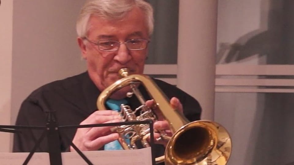 Erhard Fricker spielt Flügelhorn. Dass er nun auch komponiert, «das hat sich einfach so ergeben», sagt er.