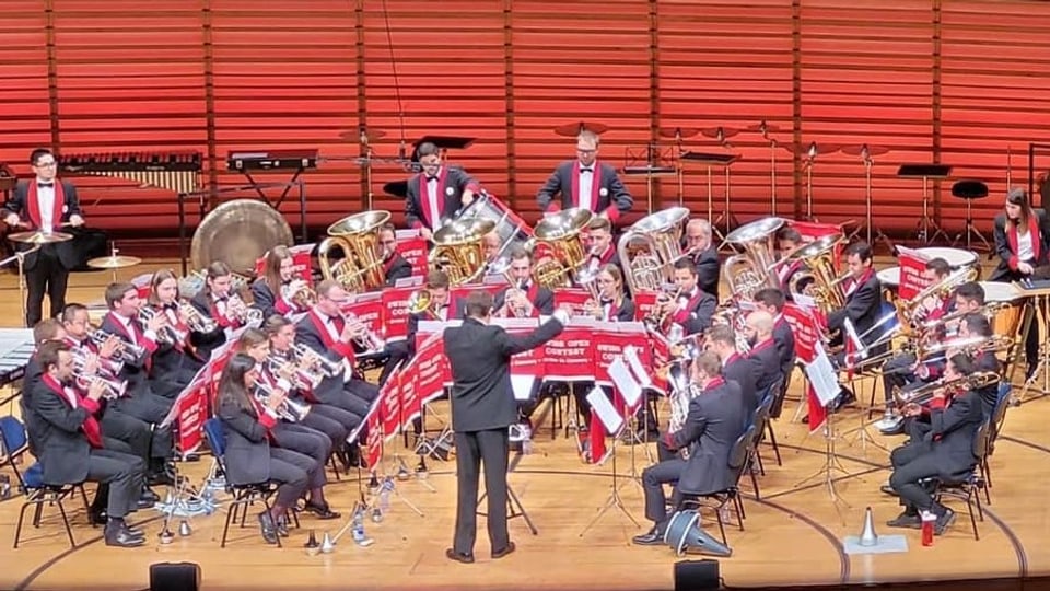 Die Walliser Brass Band 13 Étoiles spielte im KKL Luzern als hätte es nie eine Coronapause gegeben.