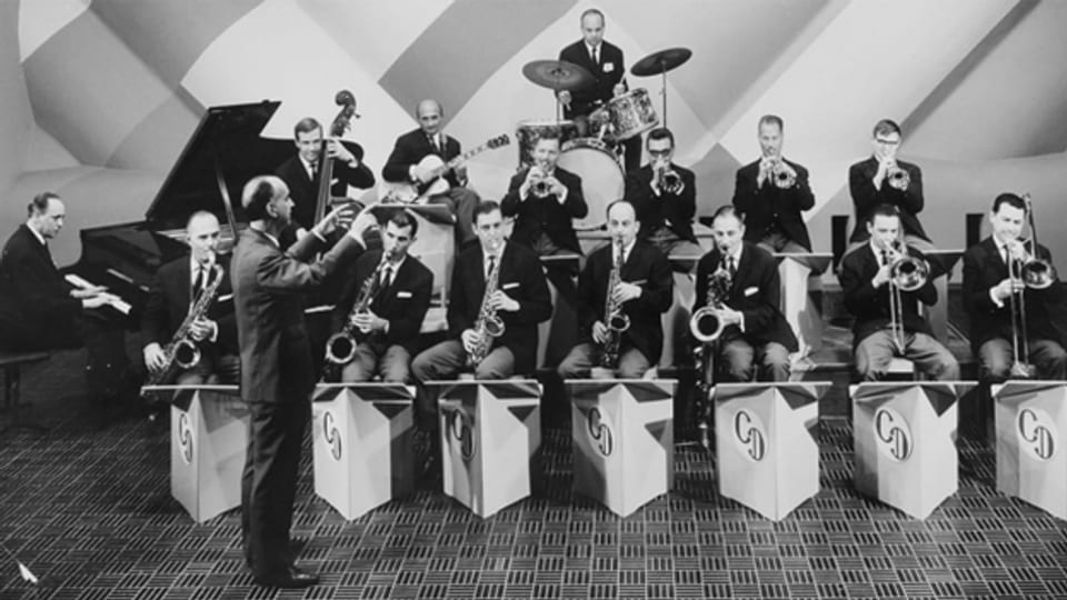 Das 1946 gegründete Unterhaltungsorchester Cedric Dumont im Studio Basel.