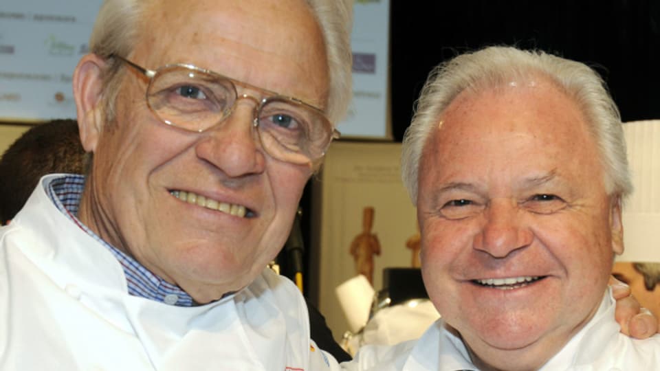 Fredy Girardet (links) und Eckart Witzigmann beim Kochwettbewerb Bocuse d’Or in Bern, 2008.