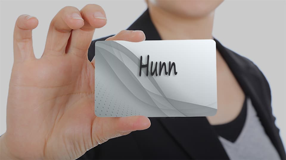 Ob der Familienname Hunn von der Bezeichnung des Volkes der Hunnen abstammt ist unklar.