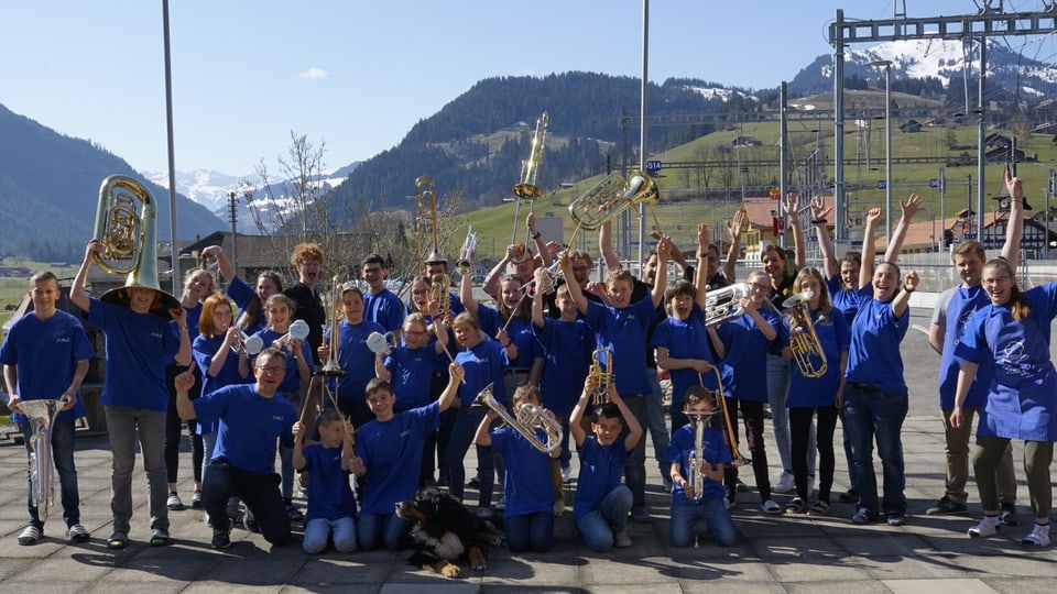 Auszeichnung für Jugend Brass Band Lager Emmental Fiirabigmusig SRF
