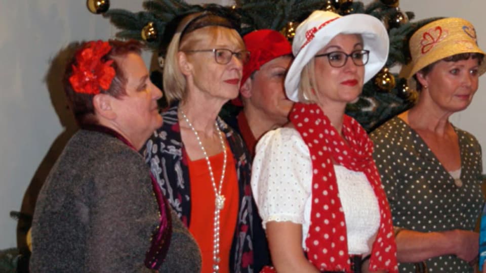 Für weihnachtliche Stimmung sorgten beim Adventskonzert auch die Aargauer Merry Sisters.  Sie sind bekannt für ihren unterhaltsamen Gesang.