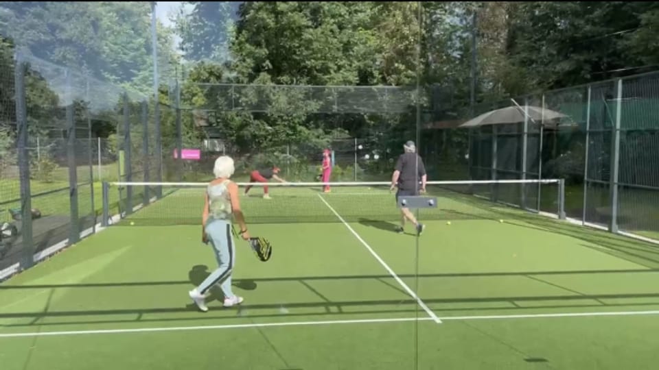 Auch ältere Semester sind beim Padel gut aufgehoben.