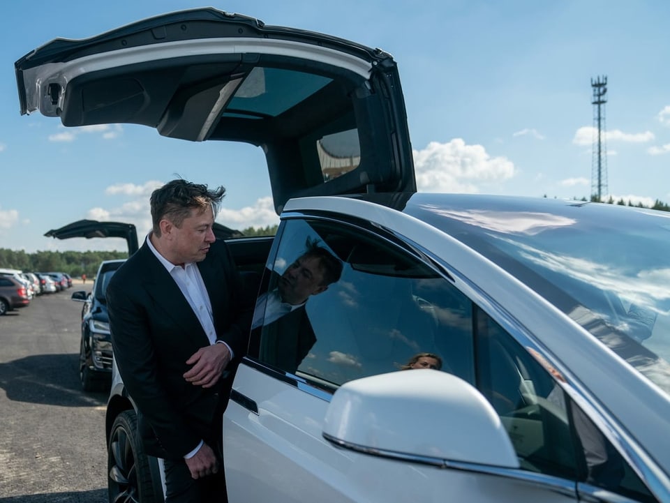 Elon Musk mit Tesla