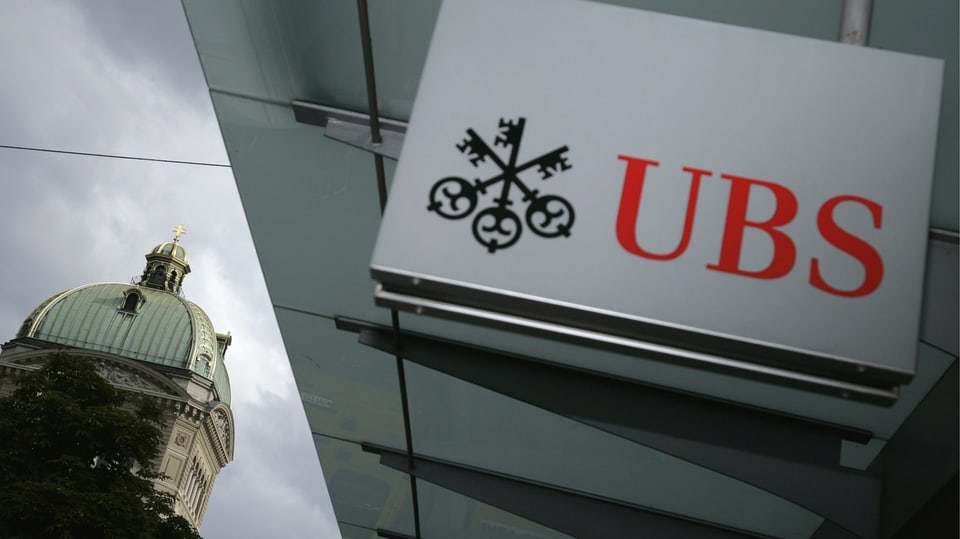 UBS-Filiale vor dem Bundeshaus
