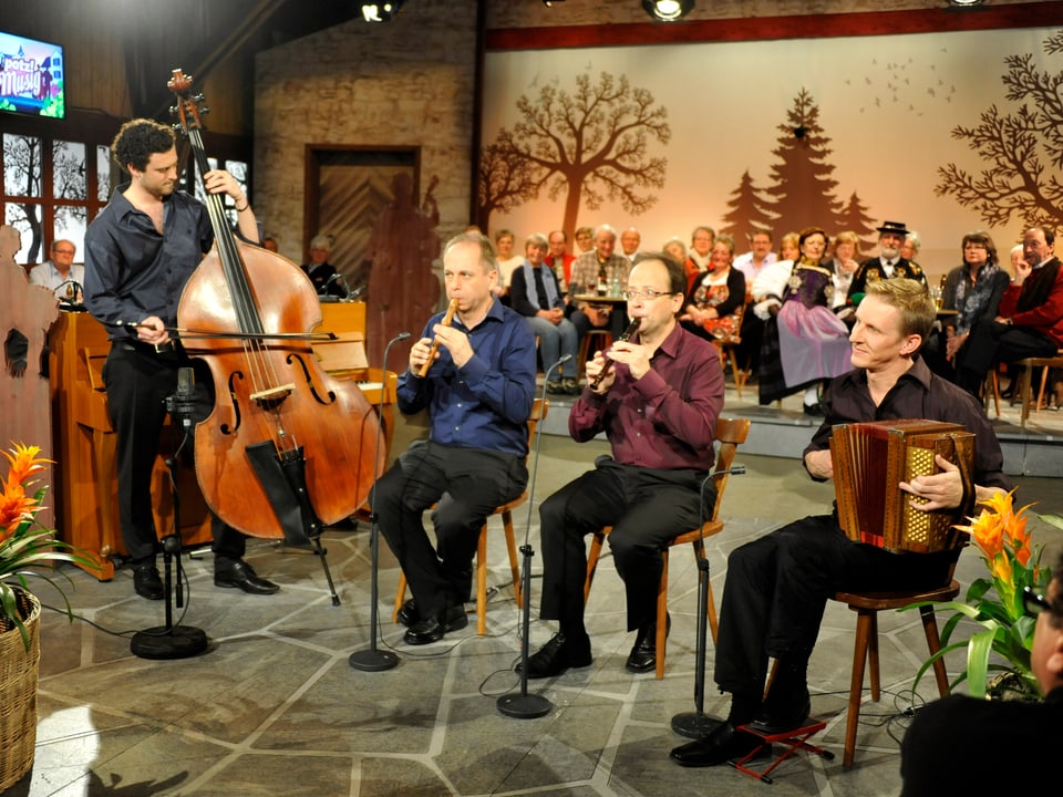 Schwyzer Holzmusig mit Pirmin Huber, Mathias Knobel, Fredy Reichmuth und Reto Grab (v.l.n.r.).