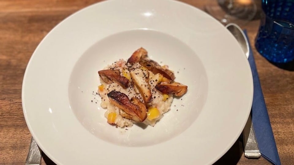 Risotto mit Steinpilz und weissem Pfirsich. Risotto mit Steinpilz und weissem Pfirsich.