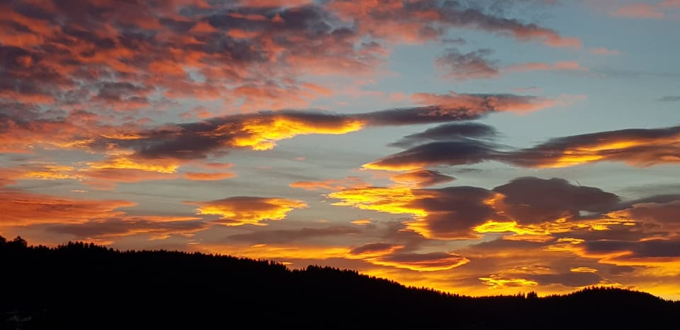 Buttisholz Föhnwolken am Morgen.