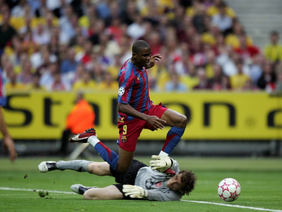 Die wohl spielentscheidende Szene des CL-Finals 2006 Lehmann Eto'o