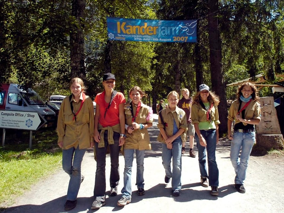 Eine Pfadigruppe im internationalen Pfadfinder-Zentrum in Kandersteg.