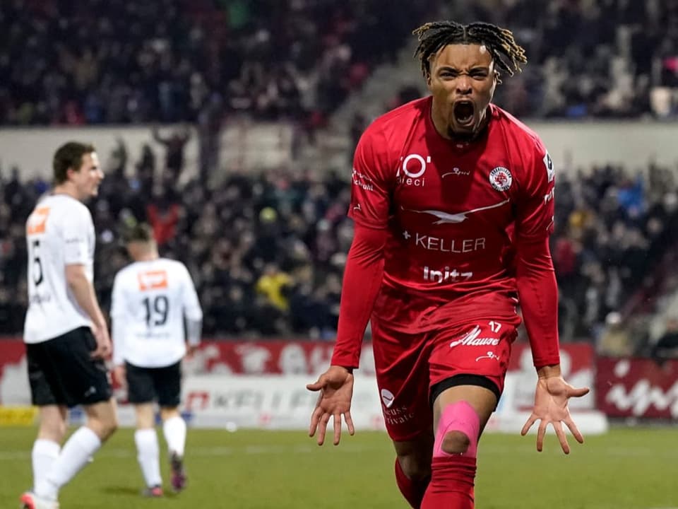 Ekstatischer Torschütze Samuel Ballet bejubelt sein 4:2.