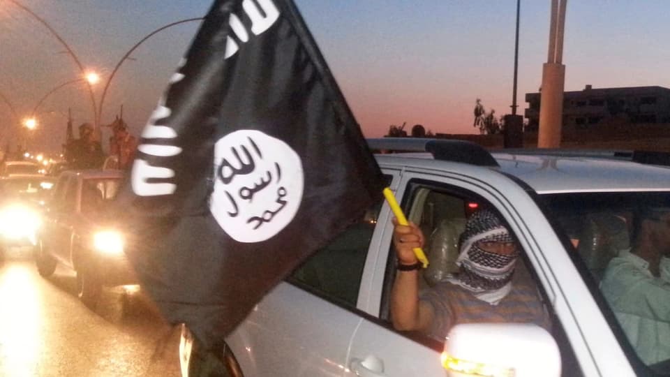 Wo werden ehemlaige IS-Kämpfer vor Gericht gestellt?