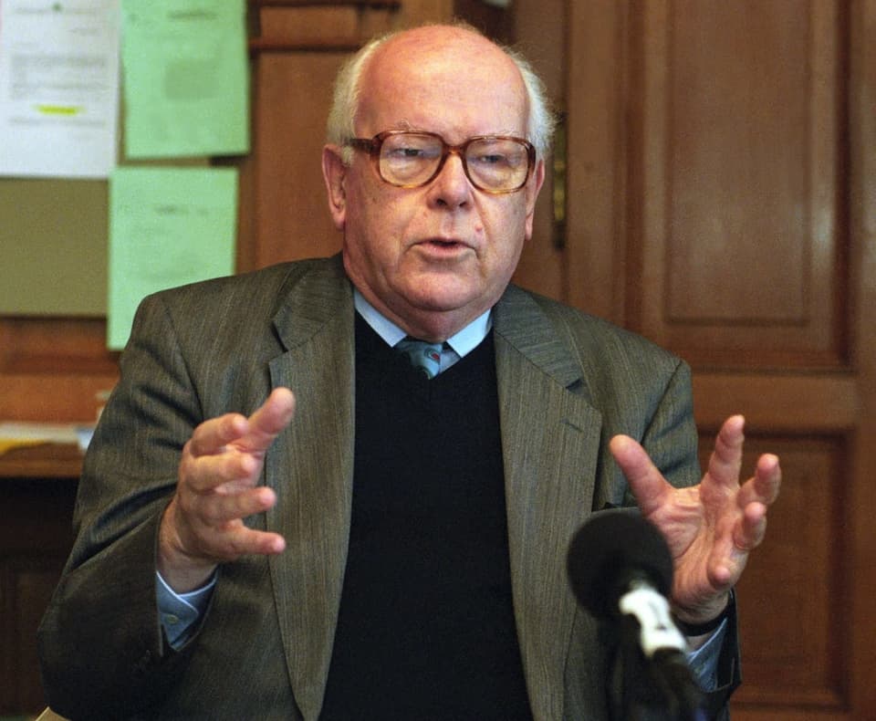 Hans Walder war Bundesanwalt von 1968 bis 1974. Er verstarb 2005.
