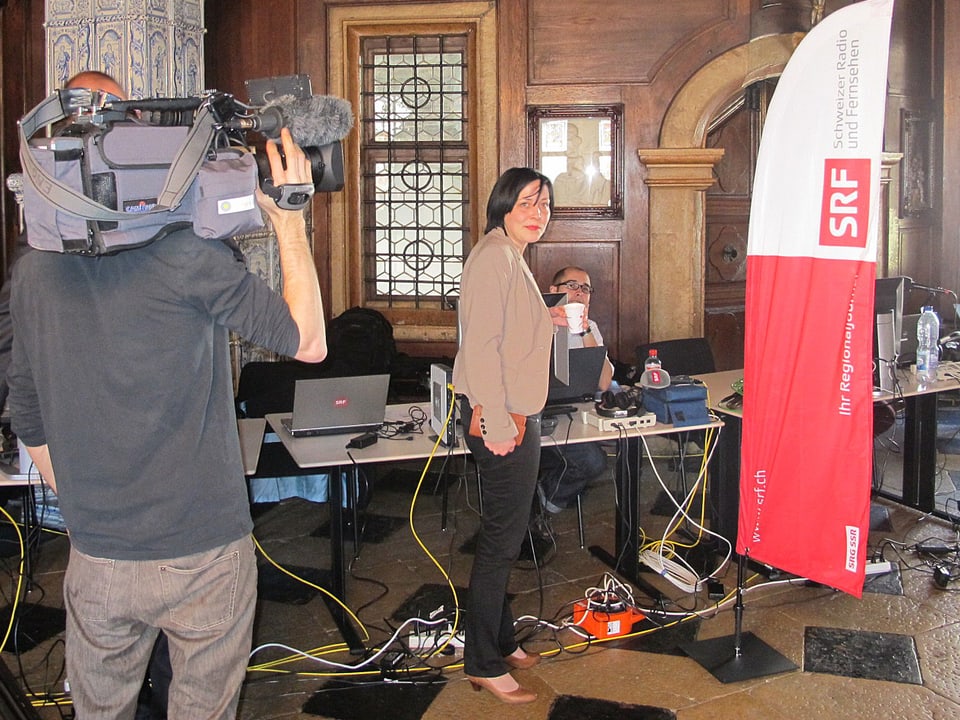 Kameramänner und Journalisten in Solothurn.