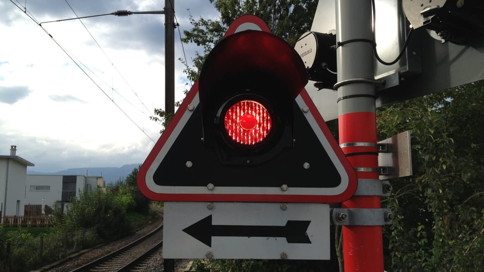 Rotlicht bei Bahnübergang 