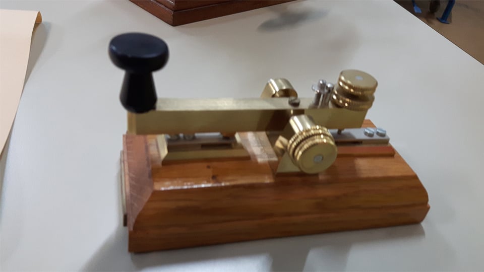 Ein altes Morsegerät.