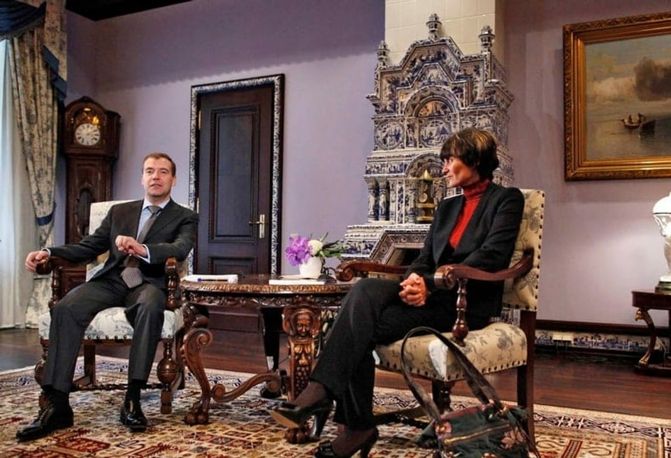 Der einstige russische Präsident Dimitri Medvedev und die ehemalige Bundesrätin Micheline Calmy-Rey.