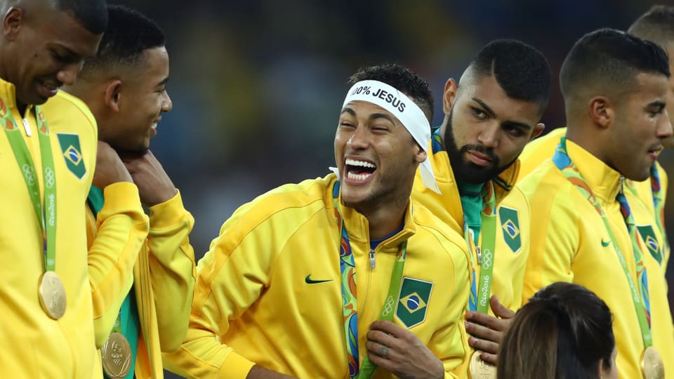 Neymar mit der Goldmedaille.