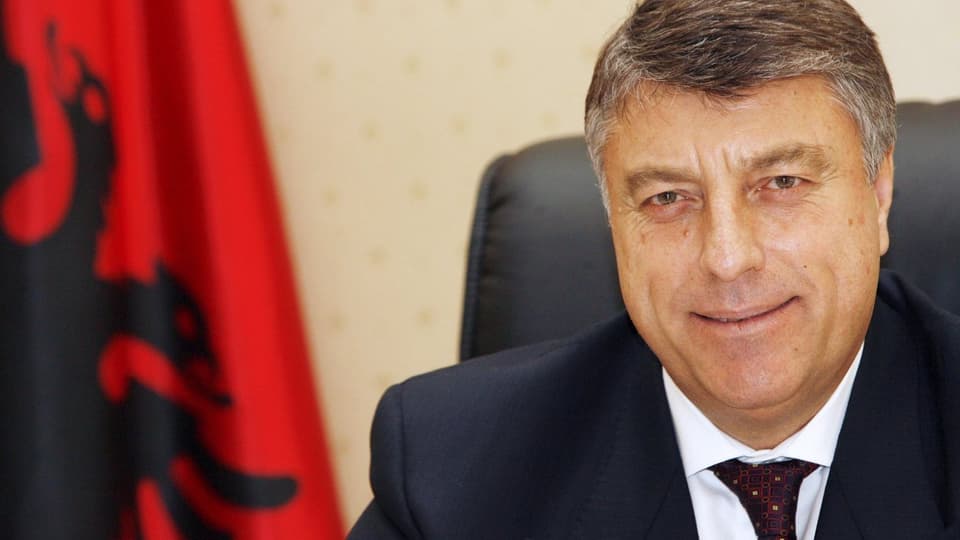 Ein Porträtbild des albanischen Zentralbank-Chefs Ardian Fullani.