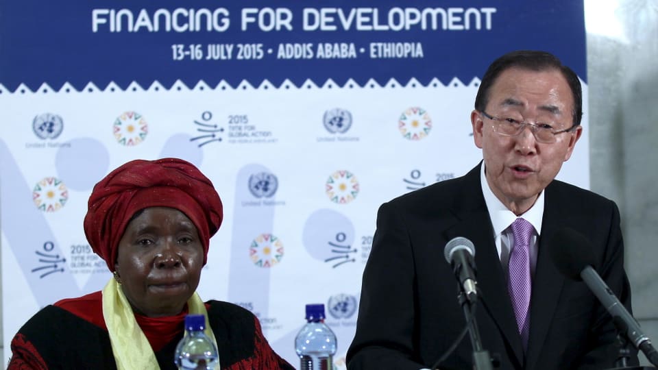 Nkosazana Dlamini-Zuma der Afrikanischen Union und Ban Ki Moon von den Vereinten Nationen.