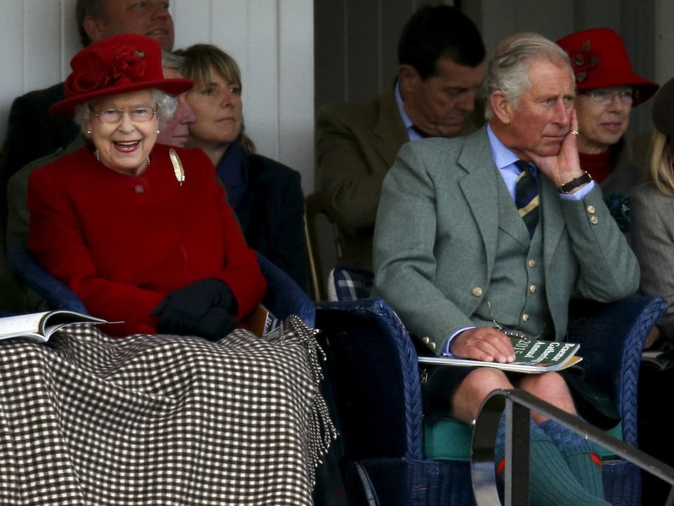 Queen und Prinz Charles