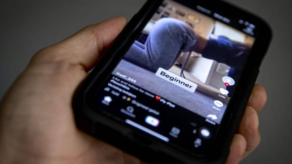 Autoplay: Bei TikTok fangen alle Videos von alleine an zu spielen 