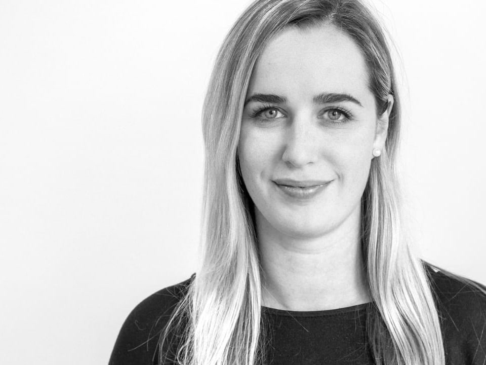 Schwarzweiss-Portrait von Vanessa Ledergerber.