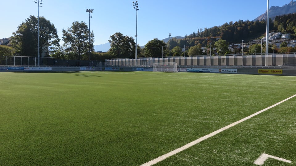 Blick aufs Spielfeld des neuen Stadions Kleinfeld in Kriens.