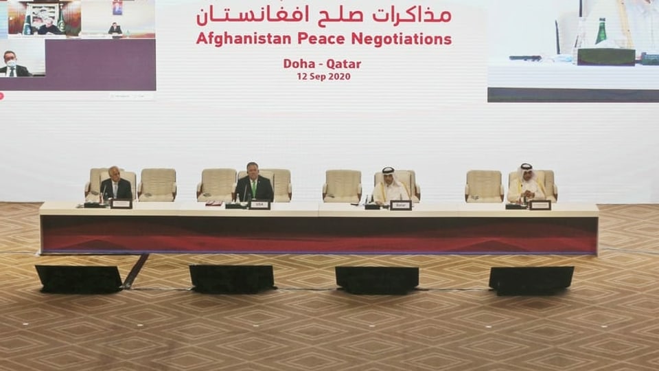 Blick in den Sitzungssaal der Friedensgespräche in Doha.