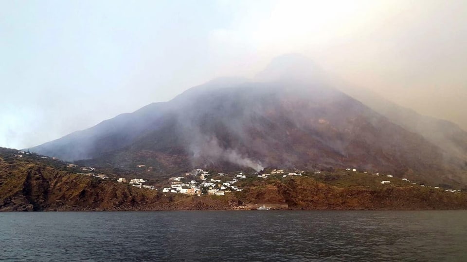 Vulkan auf Insel Stromboli hat sich beruhigt