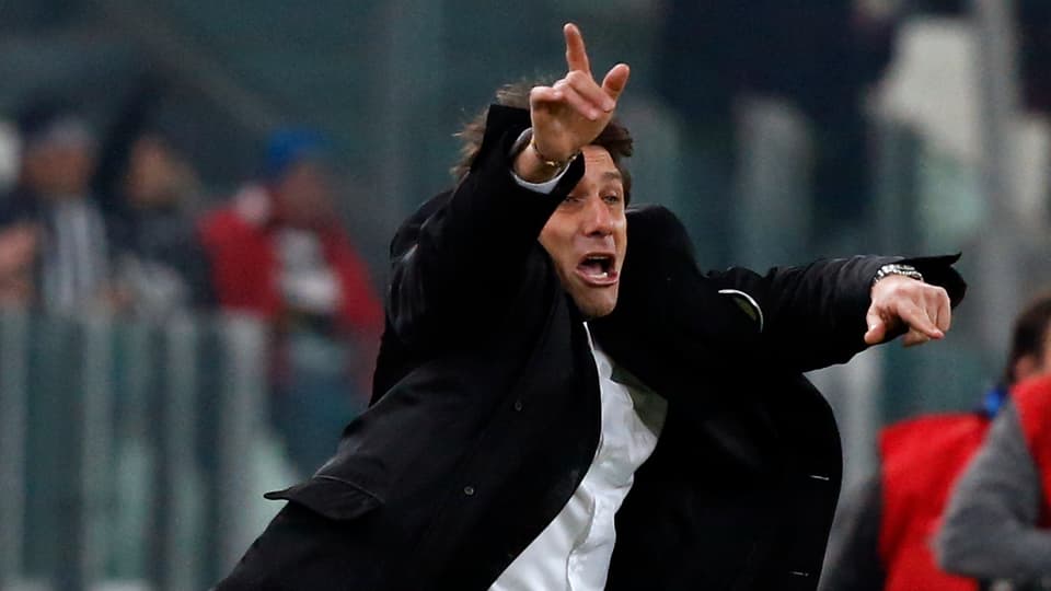 Juve-Trainer Antonio Conte verpasst 2 Serie-A-Spiele, weil er den Schiedsrichter nach dem 1:1 gegen Genua beschimpfte. 