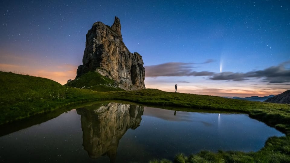 Ein Komet am Himmel.