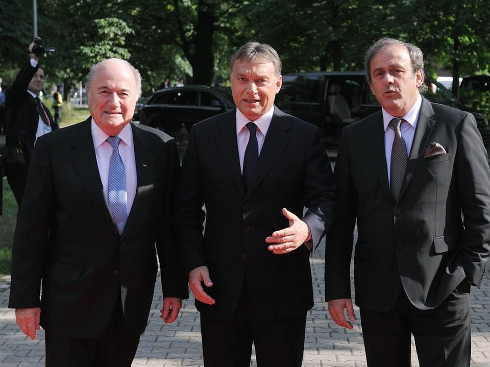 Fifa-Präsident Sepp Blatter (links), Ungarns Premier Viktor Orban (Mitte) und Michel Platini