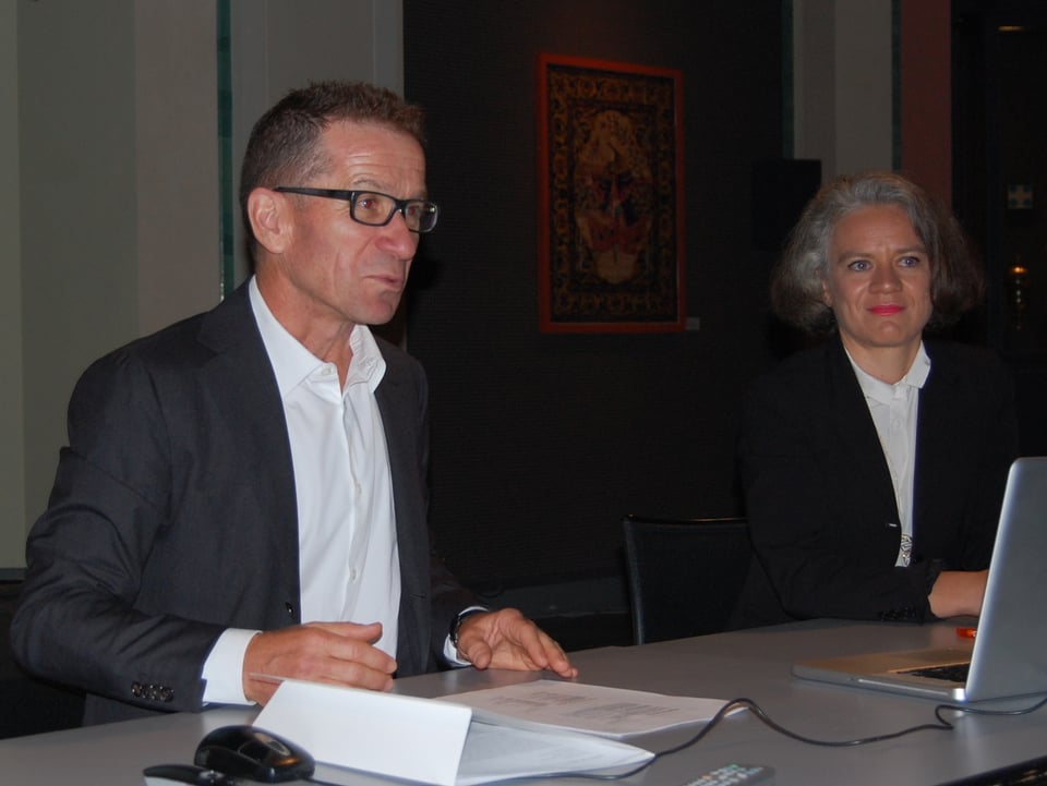 Jakob Messerli, Direktor des Historischen Museums Bern und Jeanette Beck vom Architekturforum Bern.