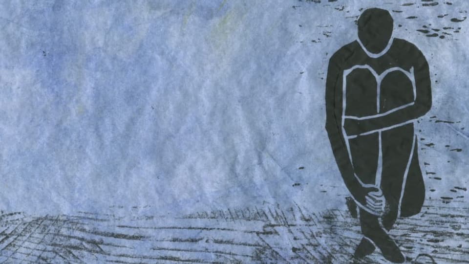 Druck: Schwarze, zusammengekauerte Figur vor blauem Hintergrund