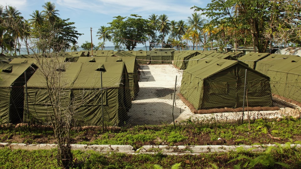 US-Beamte verlassen Flüchtlingsinseln