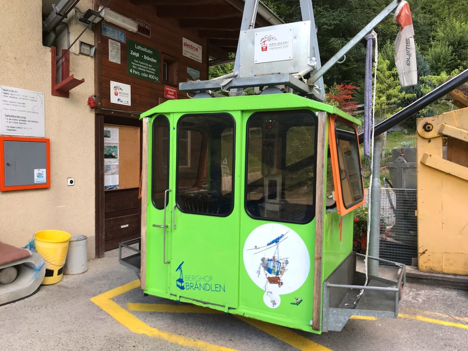 Die Brändlen-Bahn führt zum Bergbauernhof von Ueli Schmitter oberhalb von Wolfenschiessen.