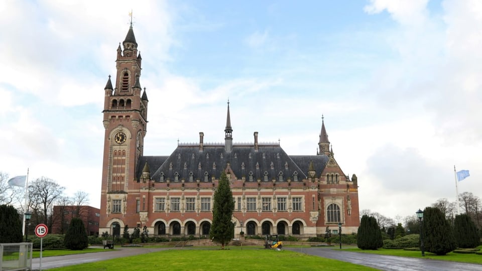 Der Friedenspalast im Baustil der Neorenaissance