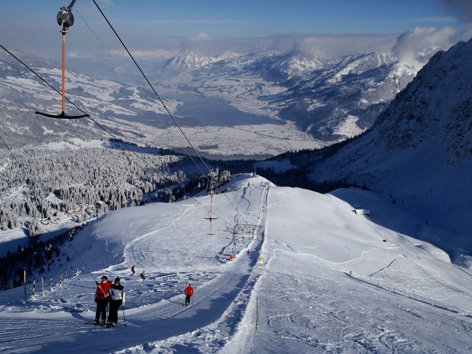 Schneelandschaft mit Skilift