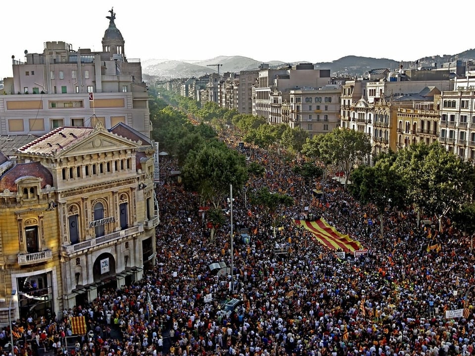 Blick auf Demonstration in Barcelona 2010.