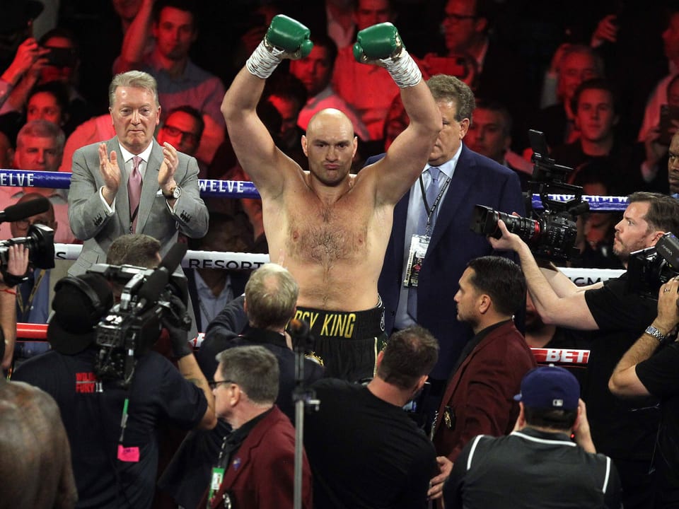 Lässt sich nach dem Titelgewinn gegen Deontay Wilder feiern Tyson Fury