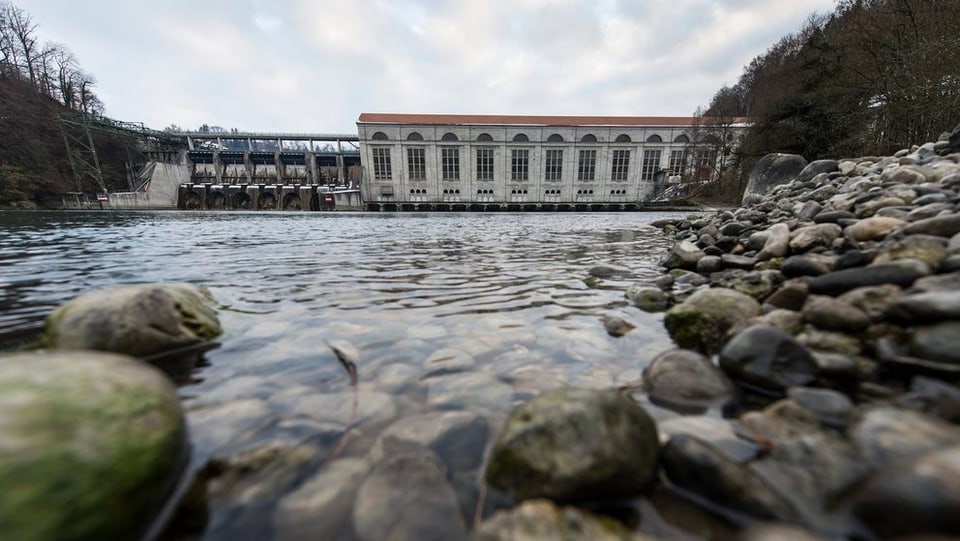 Staumauer Wohlensee